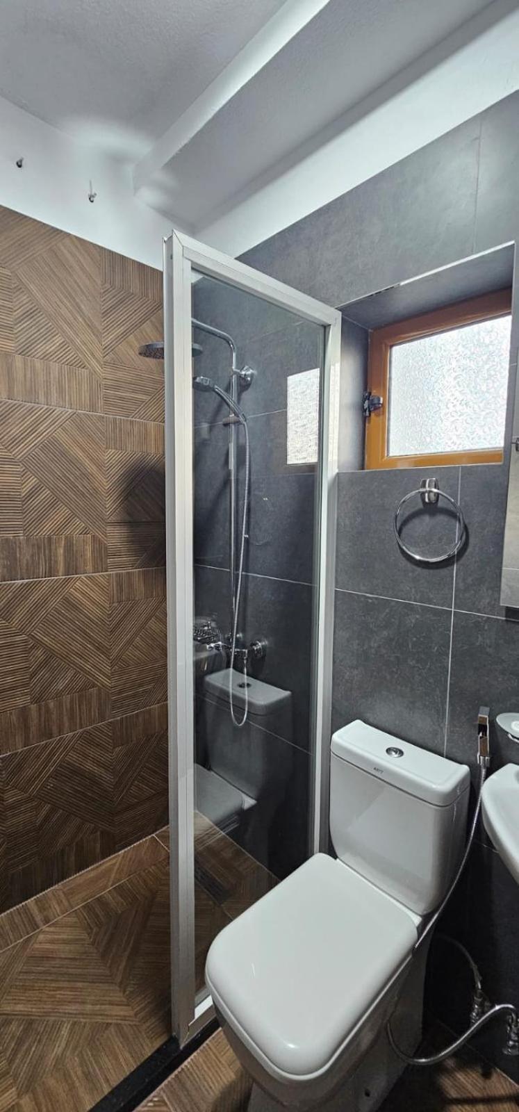 Hotel Sofra Гирокастра Экстерьер фото