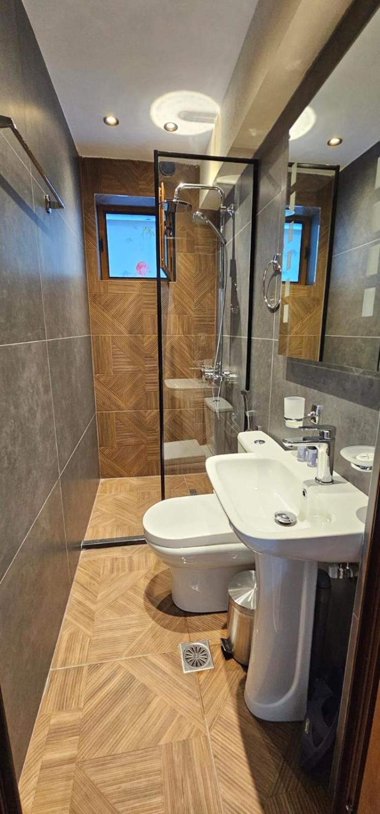 Hotel Sofra Гирокастра Экстерьер фото