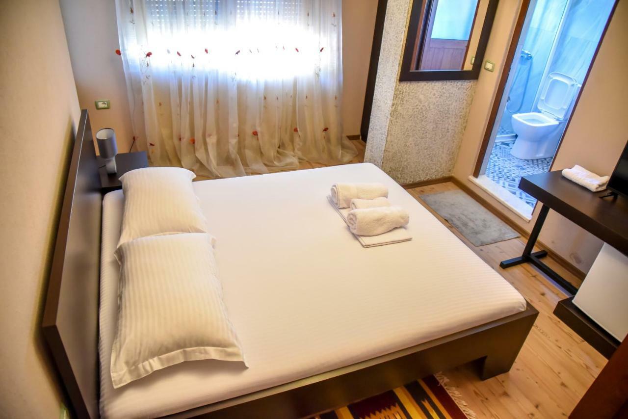 Hotel Sofra Гирокастра Экстерьер фото